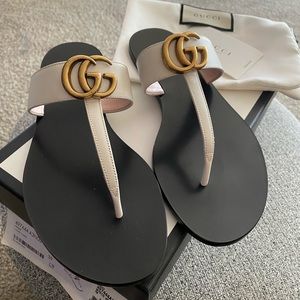 Gucci Women's Marmont Thong Sandals 39